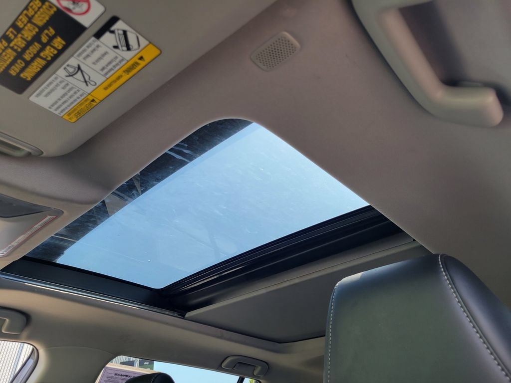 Used 2024 Toyota RAV4 Limited w/ Advanced Technology Package AWD/4WD image 18