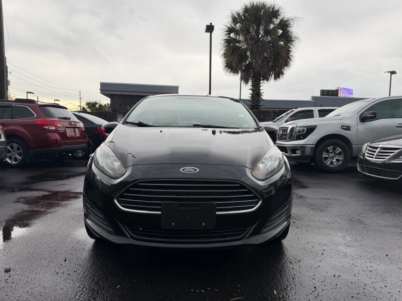 Used 2014 Ford Fiesta SE image 3