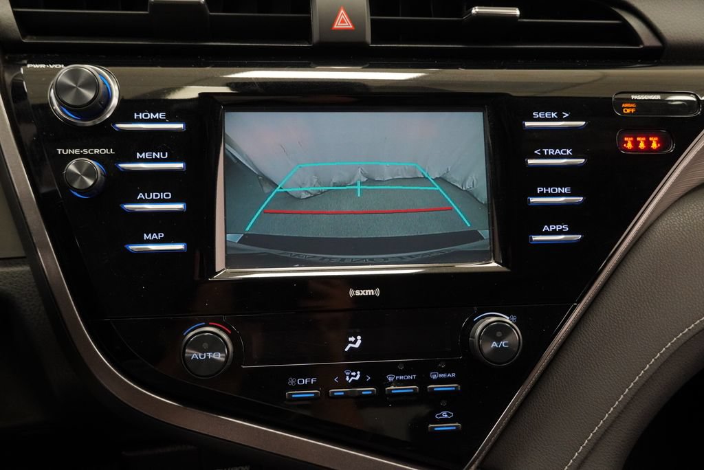Used 2020 Toyota Camry SE FWD image 32