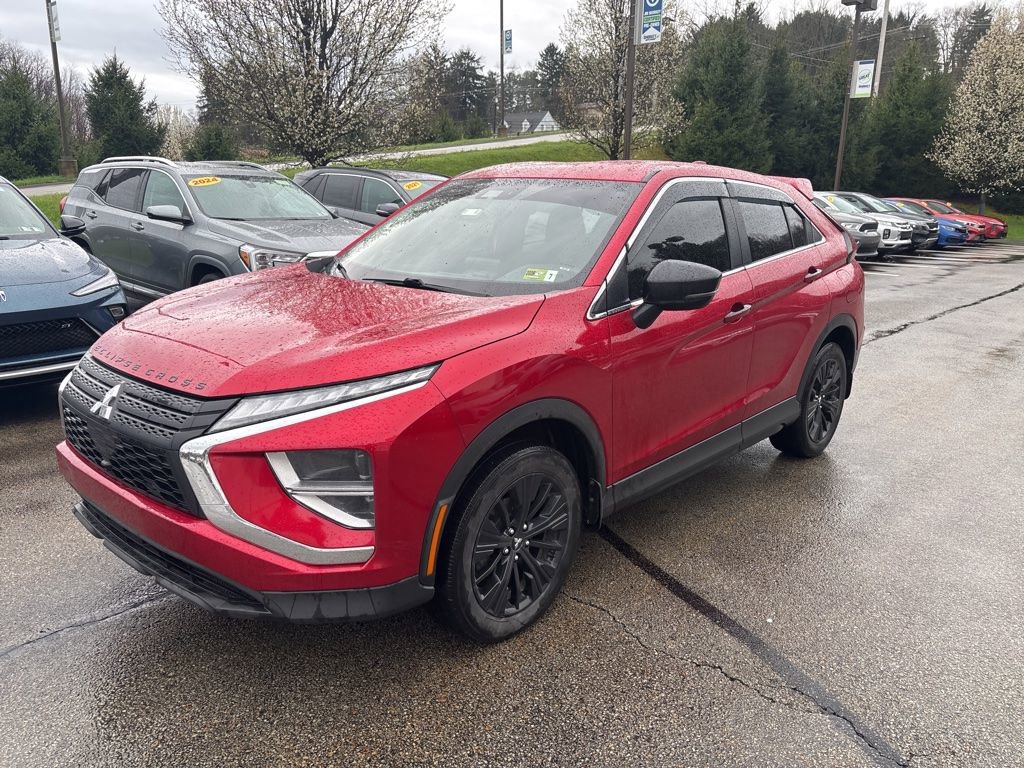 Used 2022 Mitsubishi Eclipse Cross LE image 3