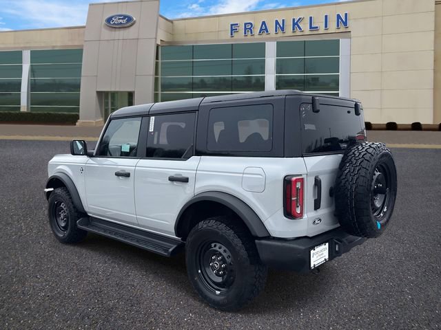 New 2026 Ford Bronco Outer Banks w/ Black Appearance Package image 5