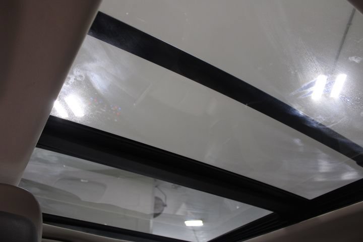 Used 2022 Lincoln Navigator L Reserve AWD/4WD image 3