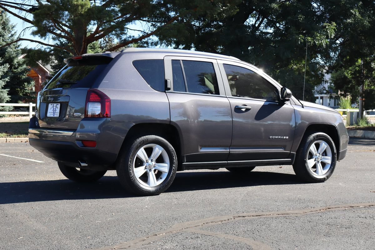Used 2016 Jeep Compass High Altitude AWD/4WD image 5