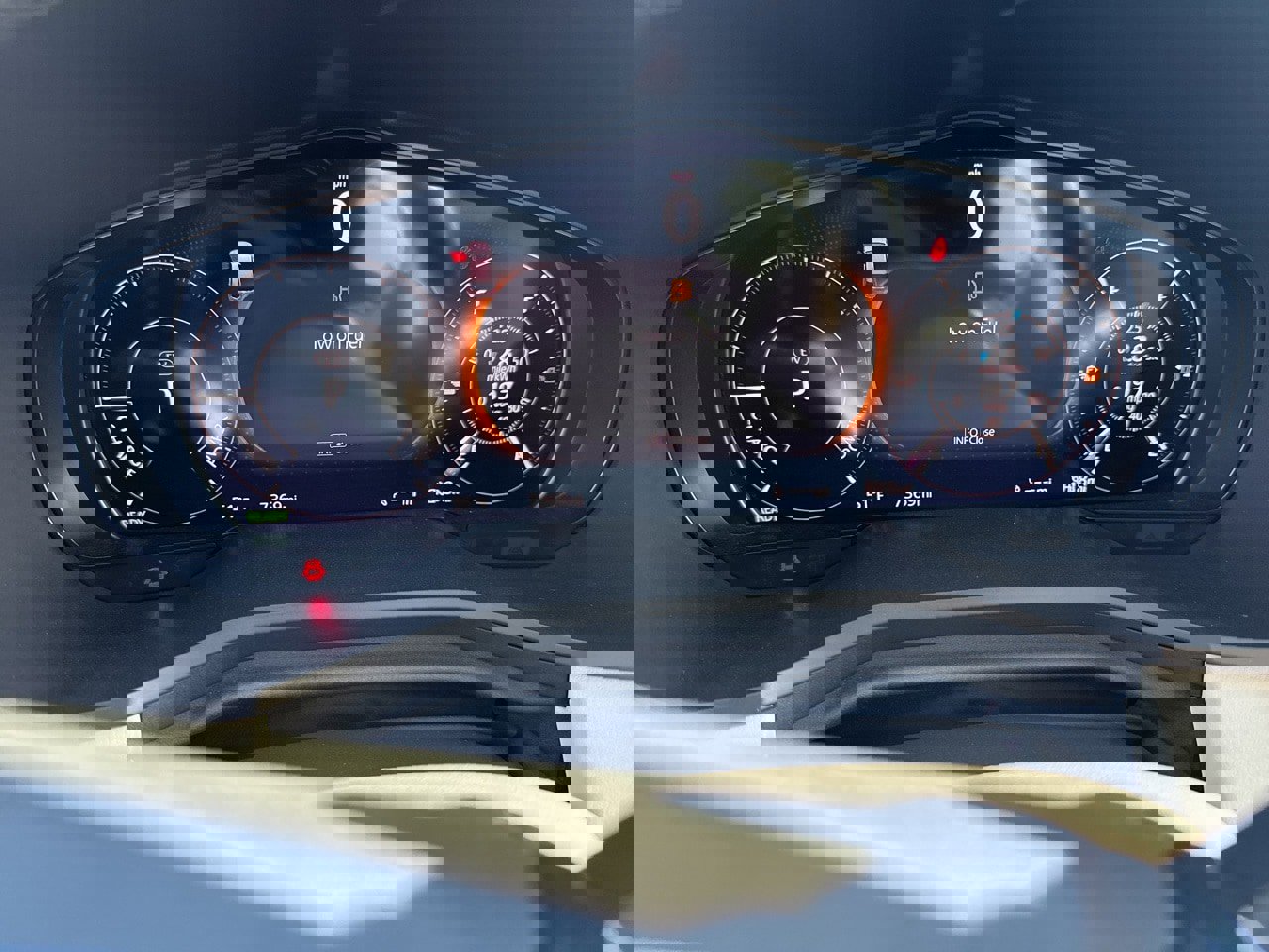 Used 2025 MAZDA CX-90 Plug-In Hybrid w/ Premium Plus image 13