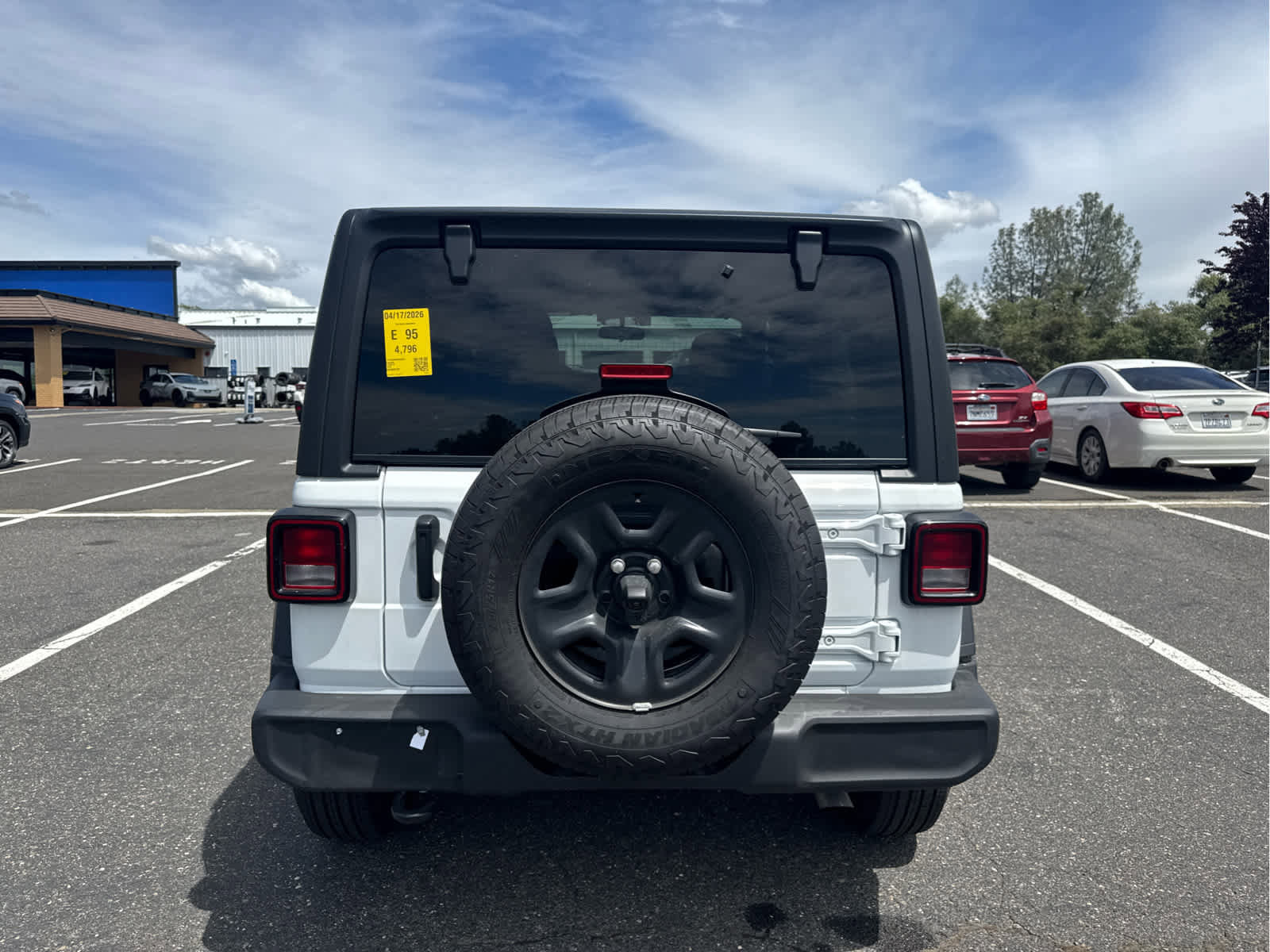 Used 2025 Jeep Wrangler Sport AWD/4WD image 6