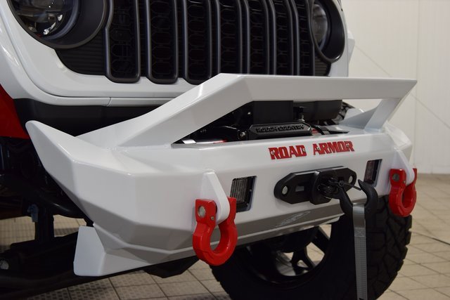 Used 2025 Jeep Wrangler Unlimited Rubicon w/ XTREMEE 35" Tire Package image 11