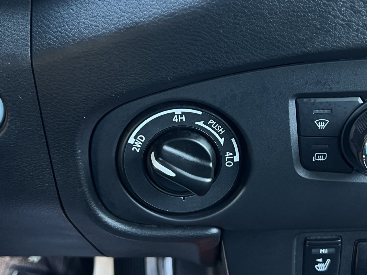 Used 2024 Nissan Frontier PRO-4X w/ Pro Convenience Package AWD/4WD image 20