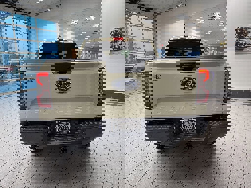 New 2025 Ford Ranger XLT w/ FX4 Off-Road Package image 9