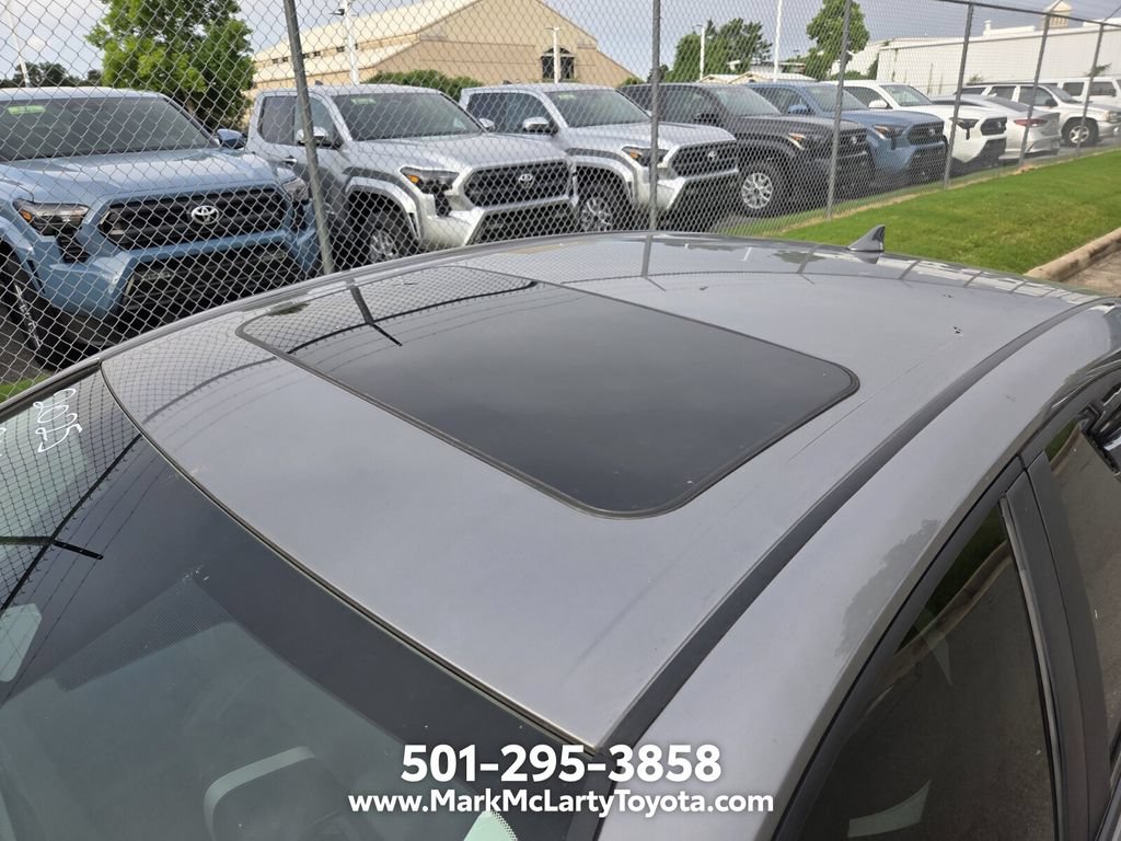 Used 2025 Toyota Camry SE w/ Convenience Package FWD image 6