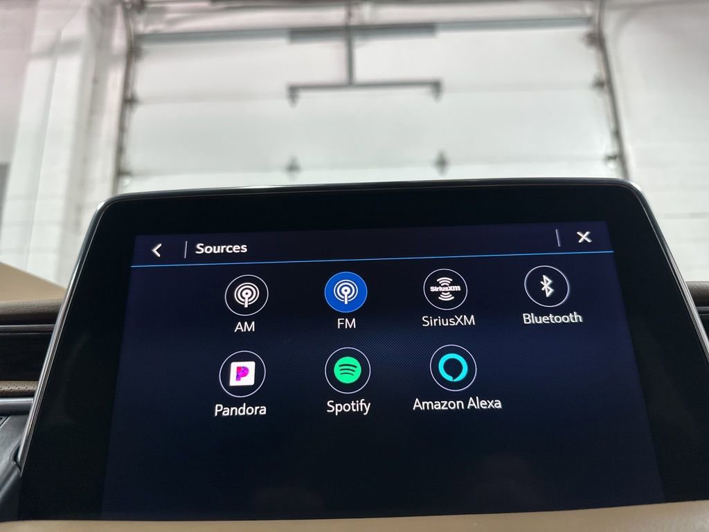 Used 2021 Chevrolet Suburban Premier w/ Premium Package image 31