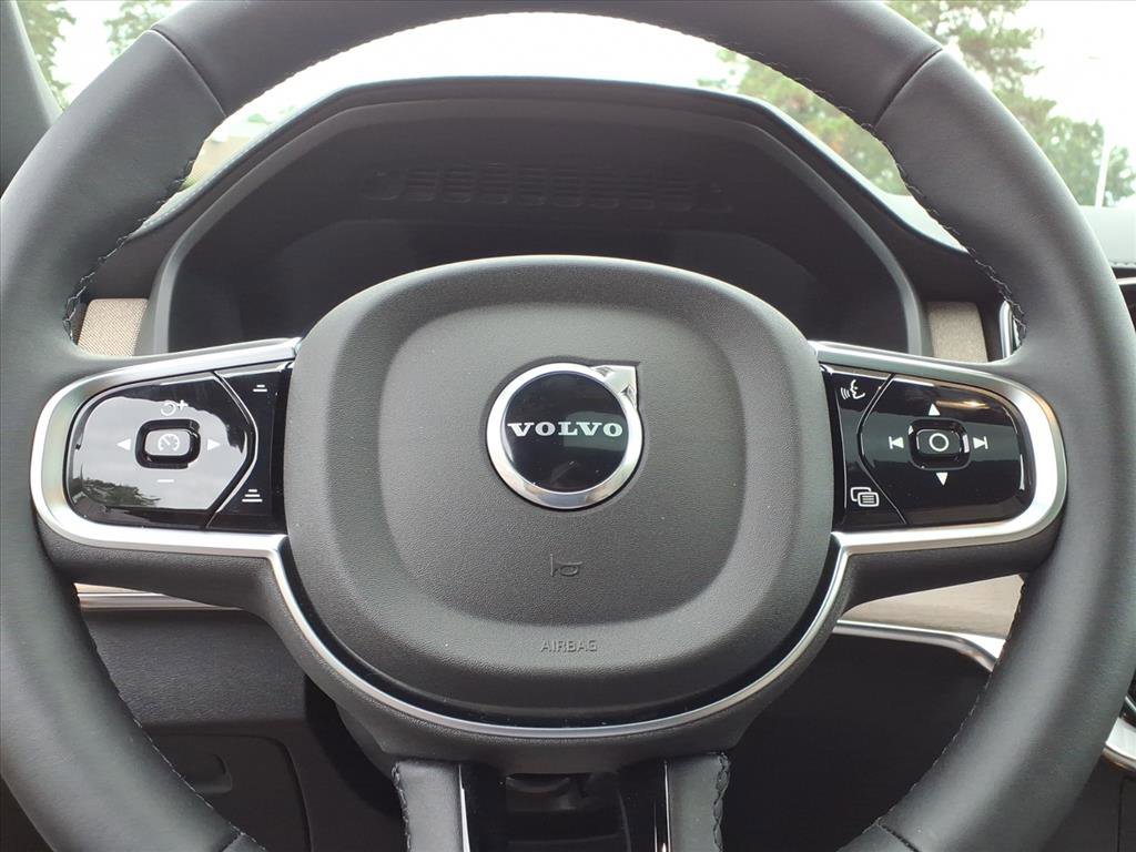 New 2026 Volvo XC90 B6 Core image 22