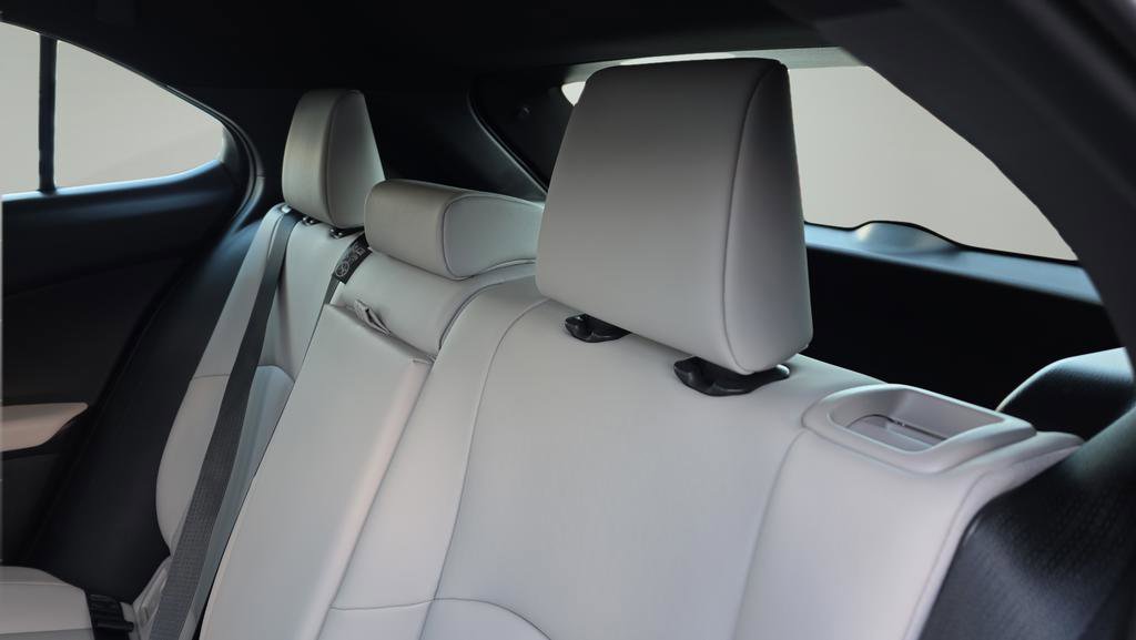 Used 2025 Lexus UX 300h AWD image 15