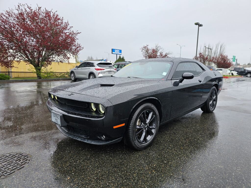 Used 2022 Dodge Challenger SXT w/ Blacktop Package image 3