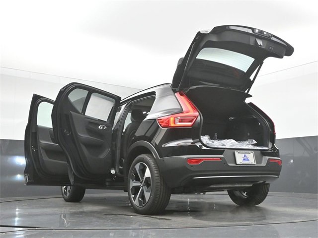 New 2026 Volvo XC40 B4 Plus w/ Protection Package Premier image 55