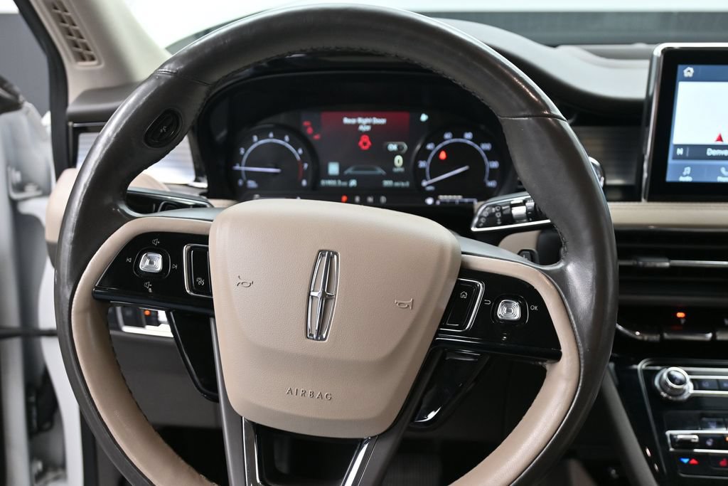 Used 2021 Lincoln Corsair AWD image 13