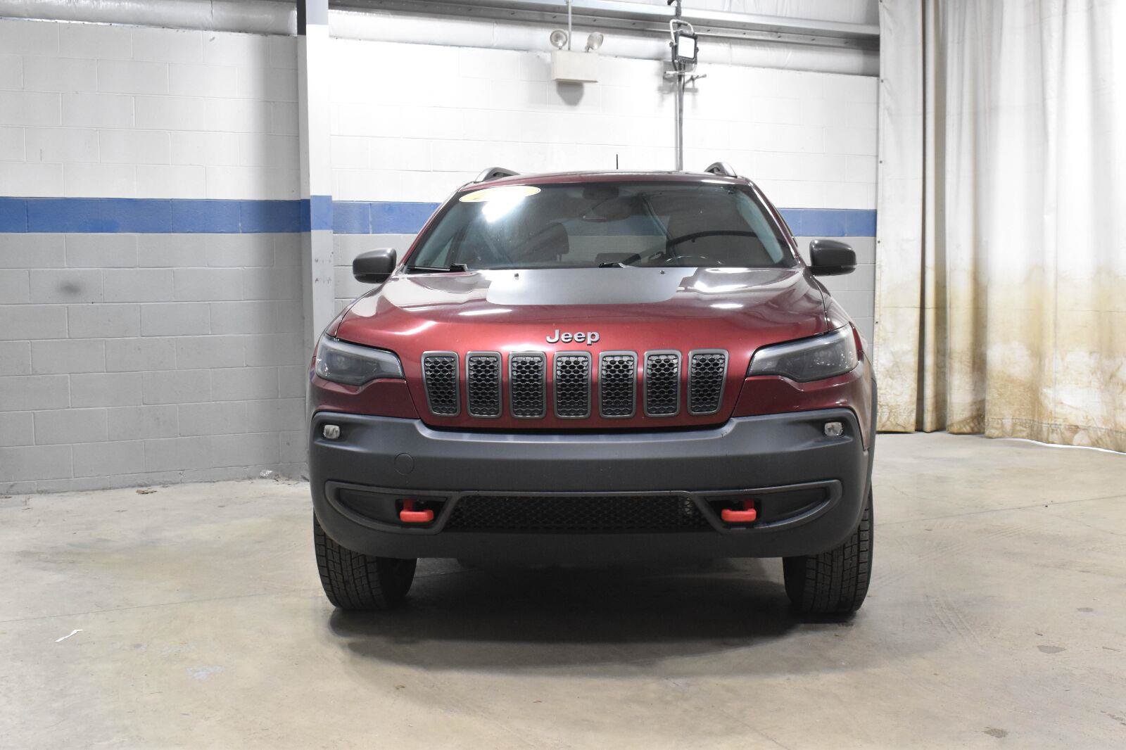 Used 2021 Jeep Cherokee Trailhawk w/ Comfort & Convenience Group AWD/4WD image 26