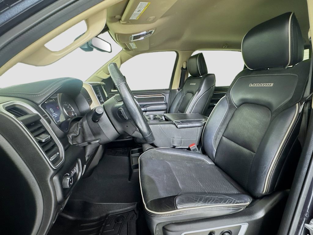 Used 2019 RAM 1500 Laramie AWD/4WD image 11