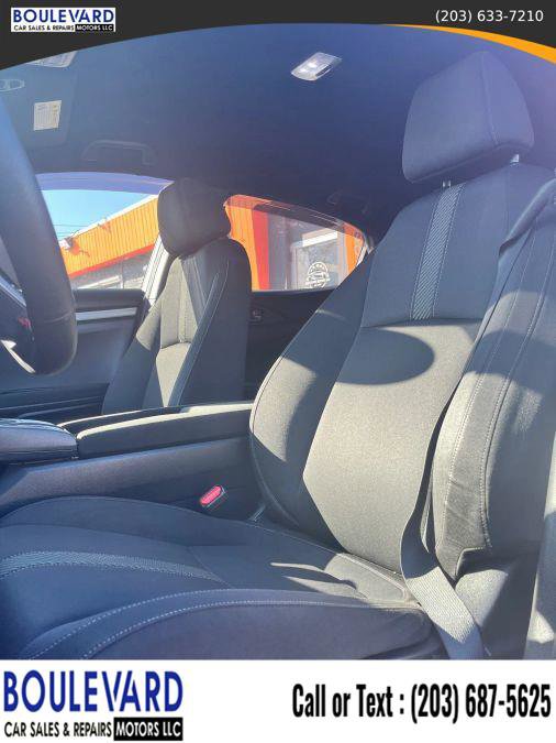 Used 2018 Honda Civic Sport image 9