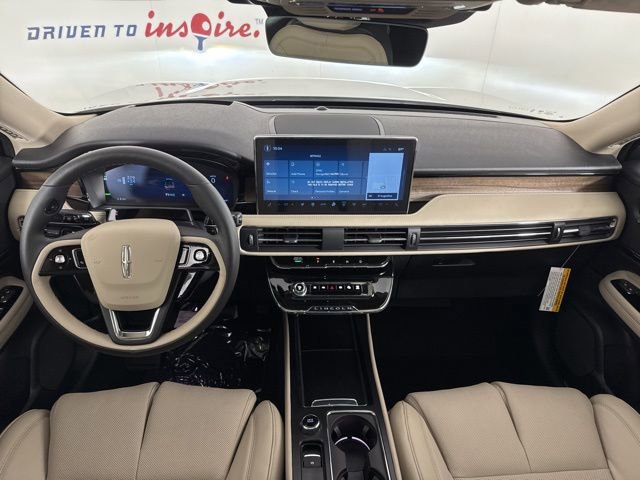 New 2025 Lincoln Corsair Grand Touring w/ Equipment Group 302A image 9