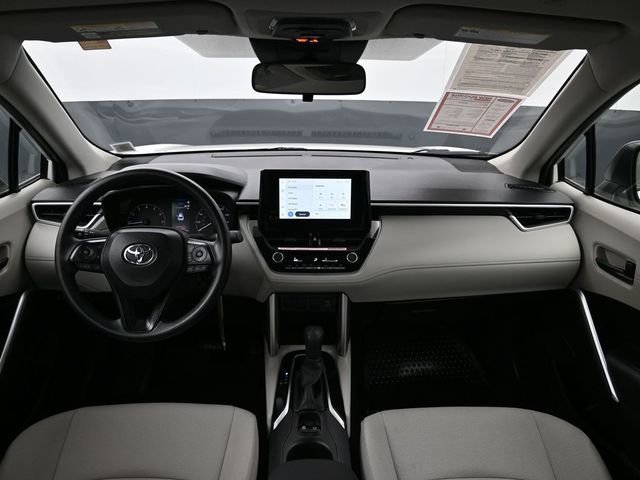 Certified 2023 Toyota Corolla Cross L image 13