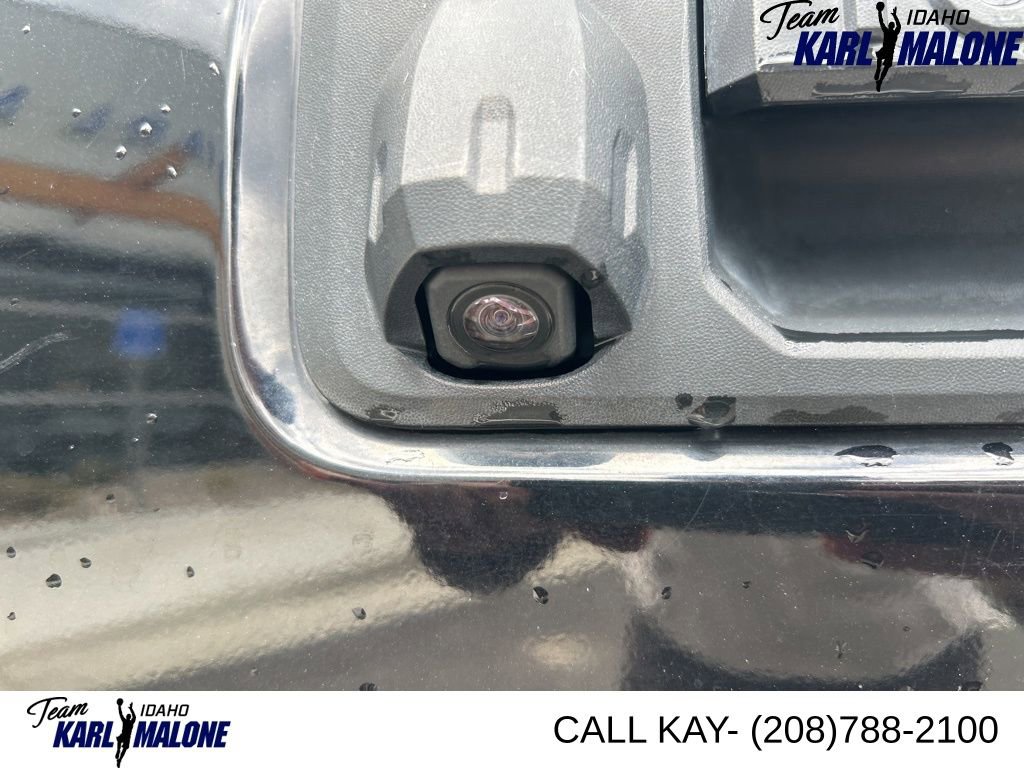 Used 2020 Toyota Tacoma TRD Off-Road AWD/4WD image 13