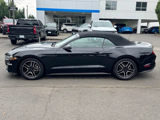 Used 2022 Ford Mustang Premium RWD image 4