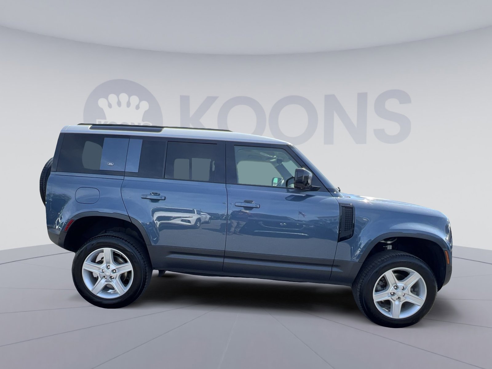 Used 2022 Land Rover Defender 110 S AWD/4WD image 12