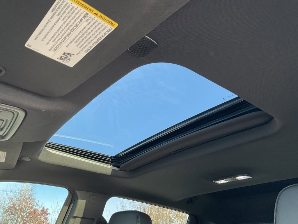 Used 2024 Chevrolet Silverado 2500 High Country image 3