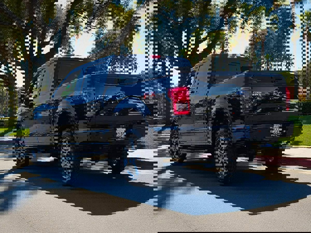 Used 2017 Ford F150 Lariat image 5