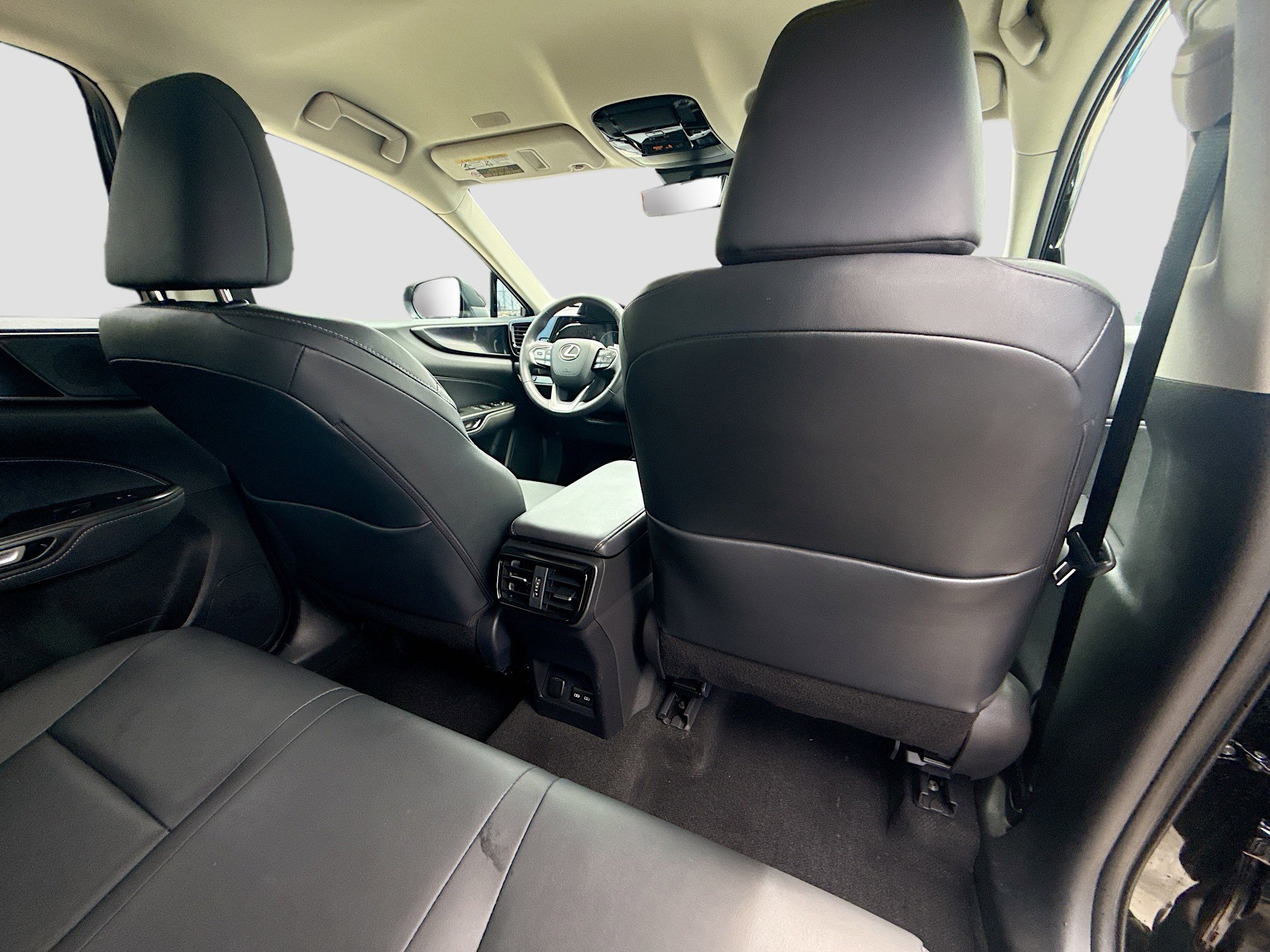 Used 2025 Lexus NX 250 FWD w/ Accessory Package (K3) image 27