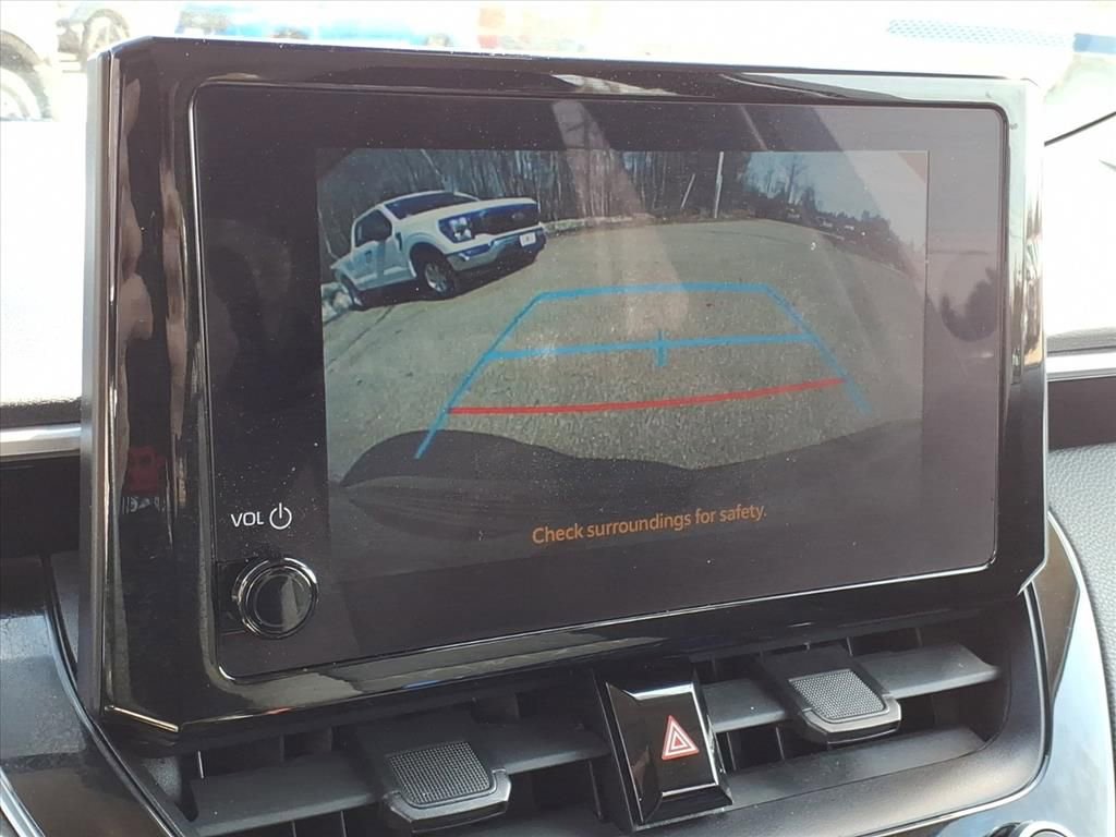 Used 2024 Toyota Corolla LE image 5