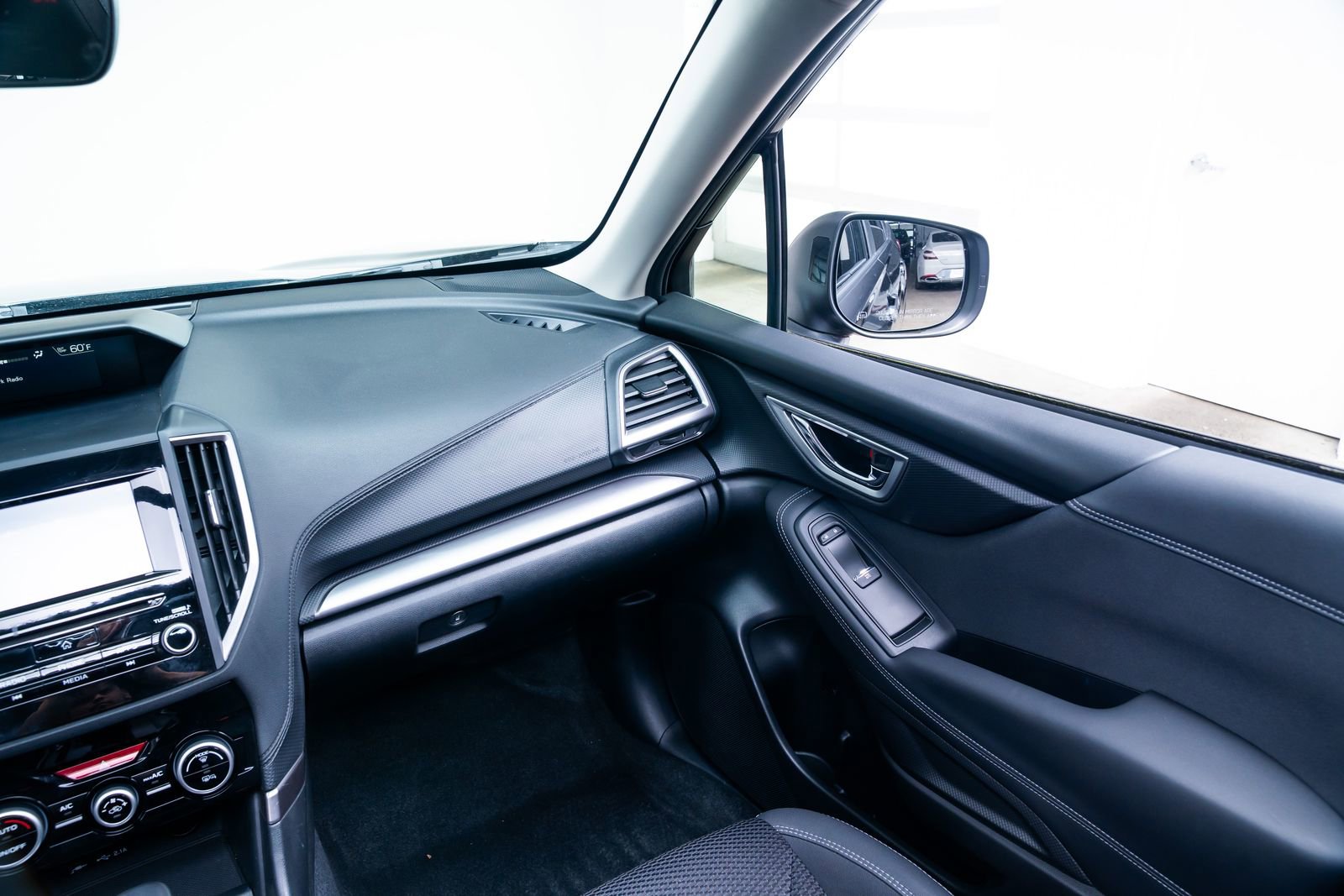 Used 2019 Subaru Forester Premium AWD/4WD image 11