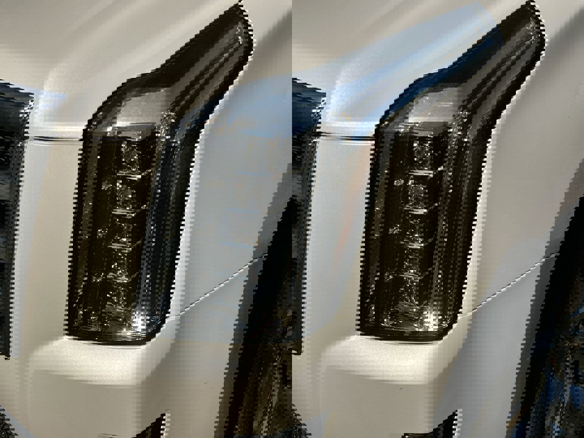 Used 2017 Cadillac Escalade Premium Luxury image 11