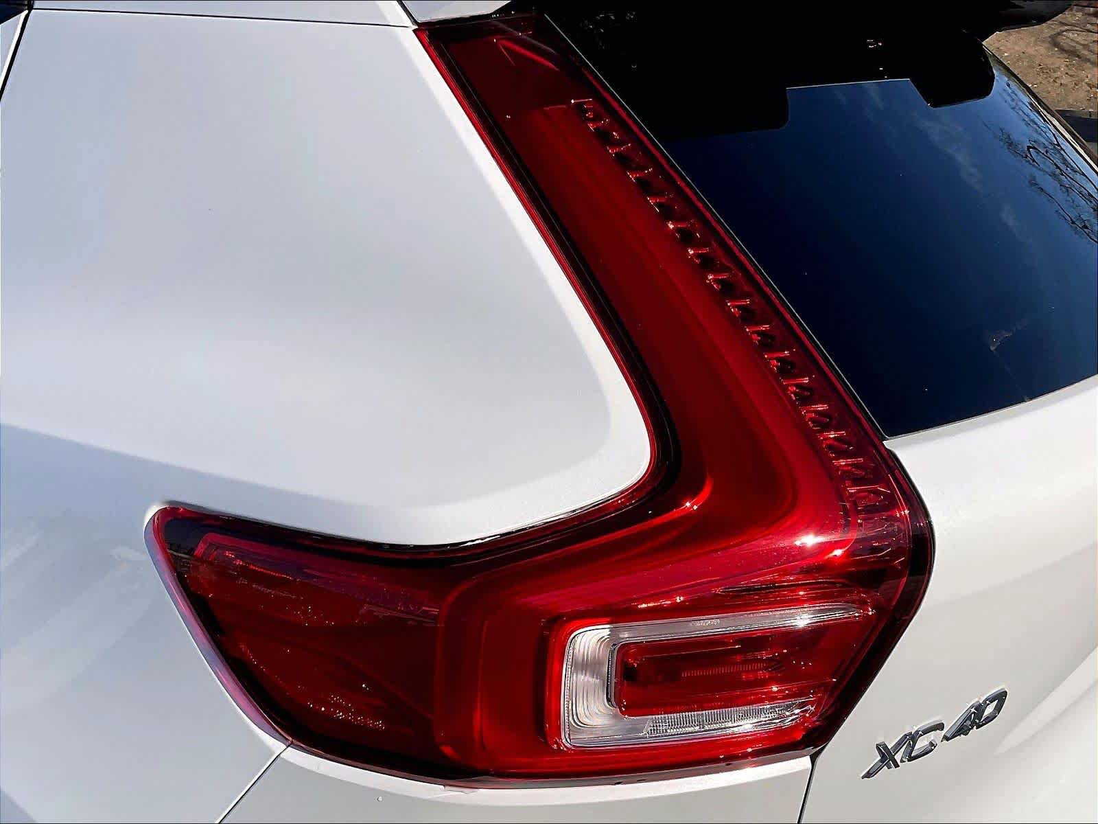 New 2026 Volvo XC40 B5 Plus w/ Protection Package Premier image 25