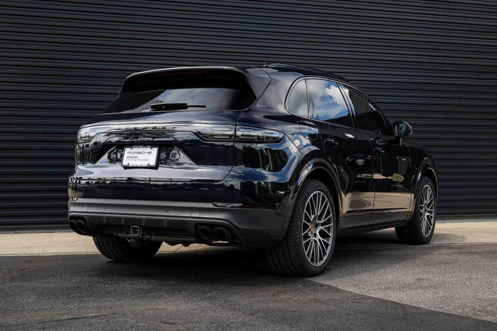 Certified 2023 Porsche Cayenne Platinum Edition AWD/4WD image 12