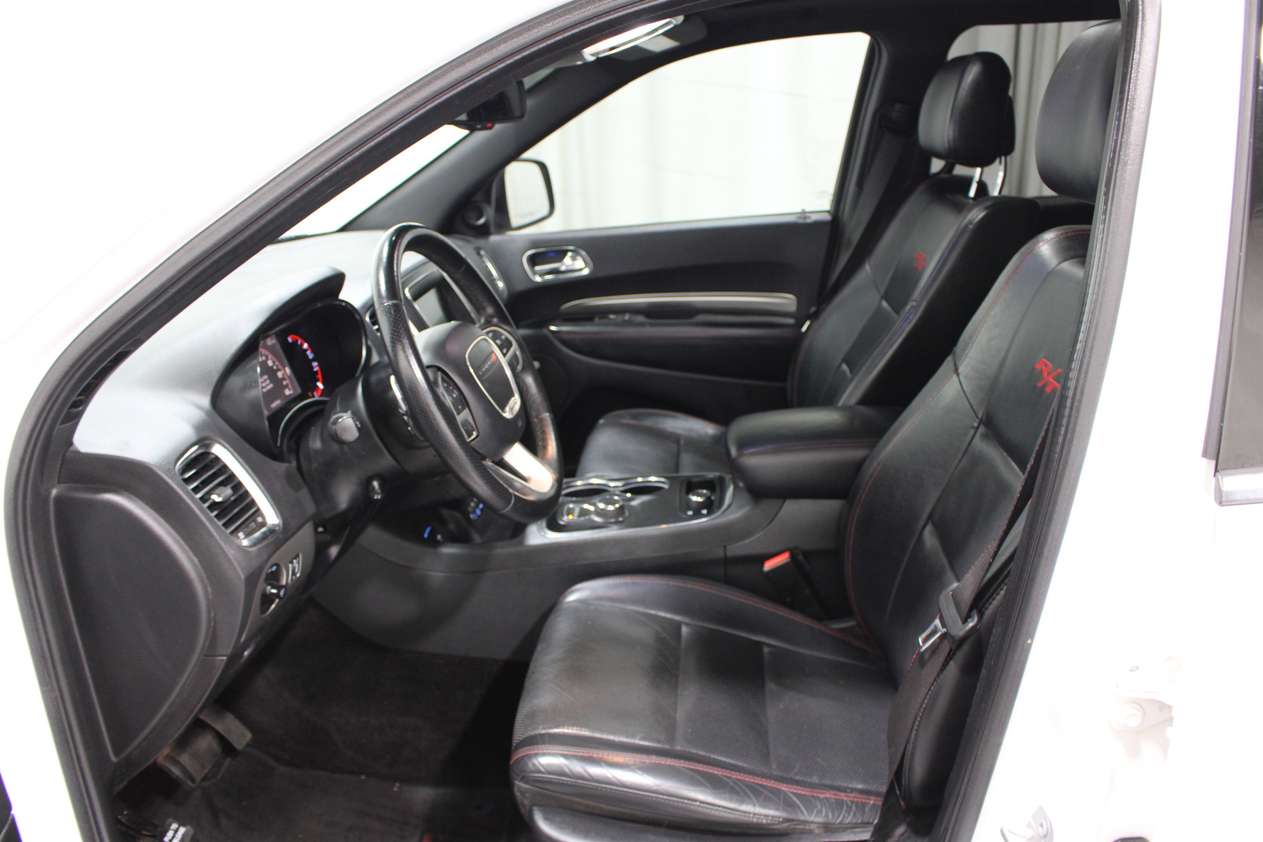 Used 2016 Dodge Durango R/T w/ Blacktop Package AWD/4WD image 3