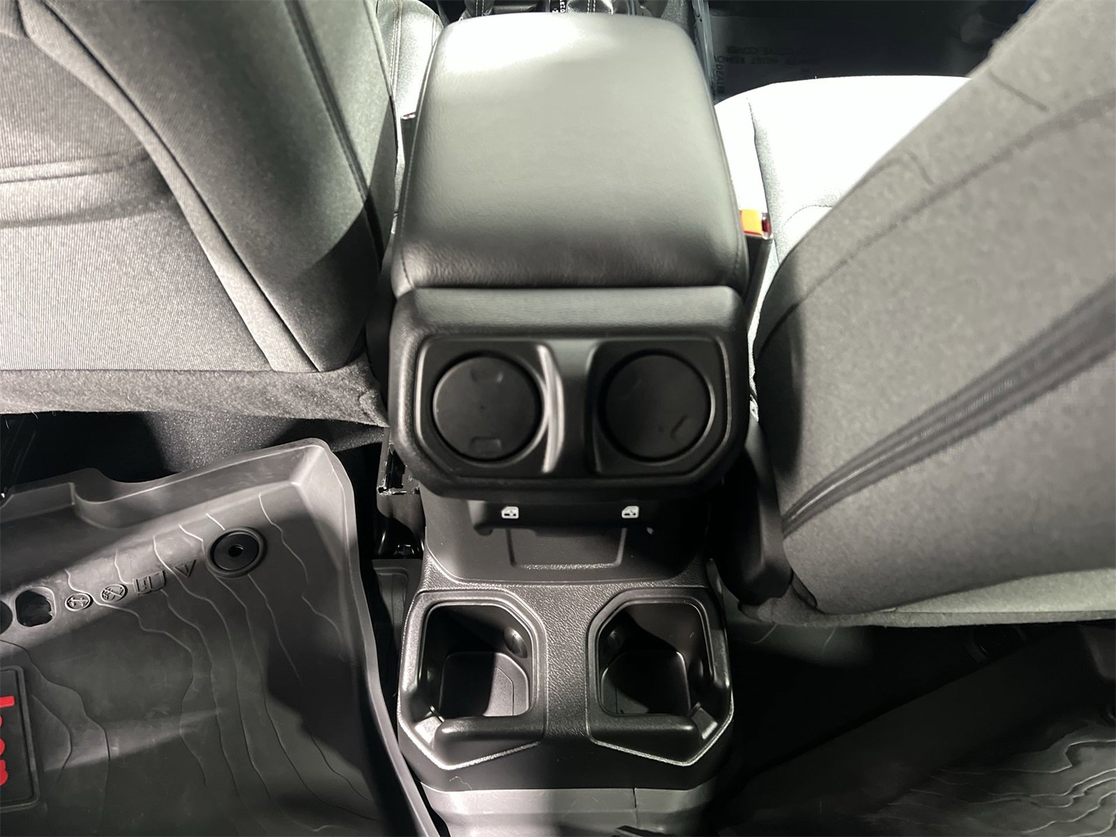 Used 2024 Jeep Gladiator Sport image 20