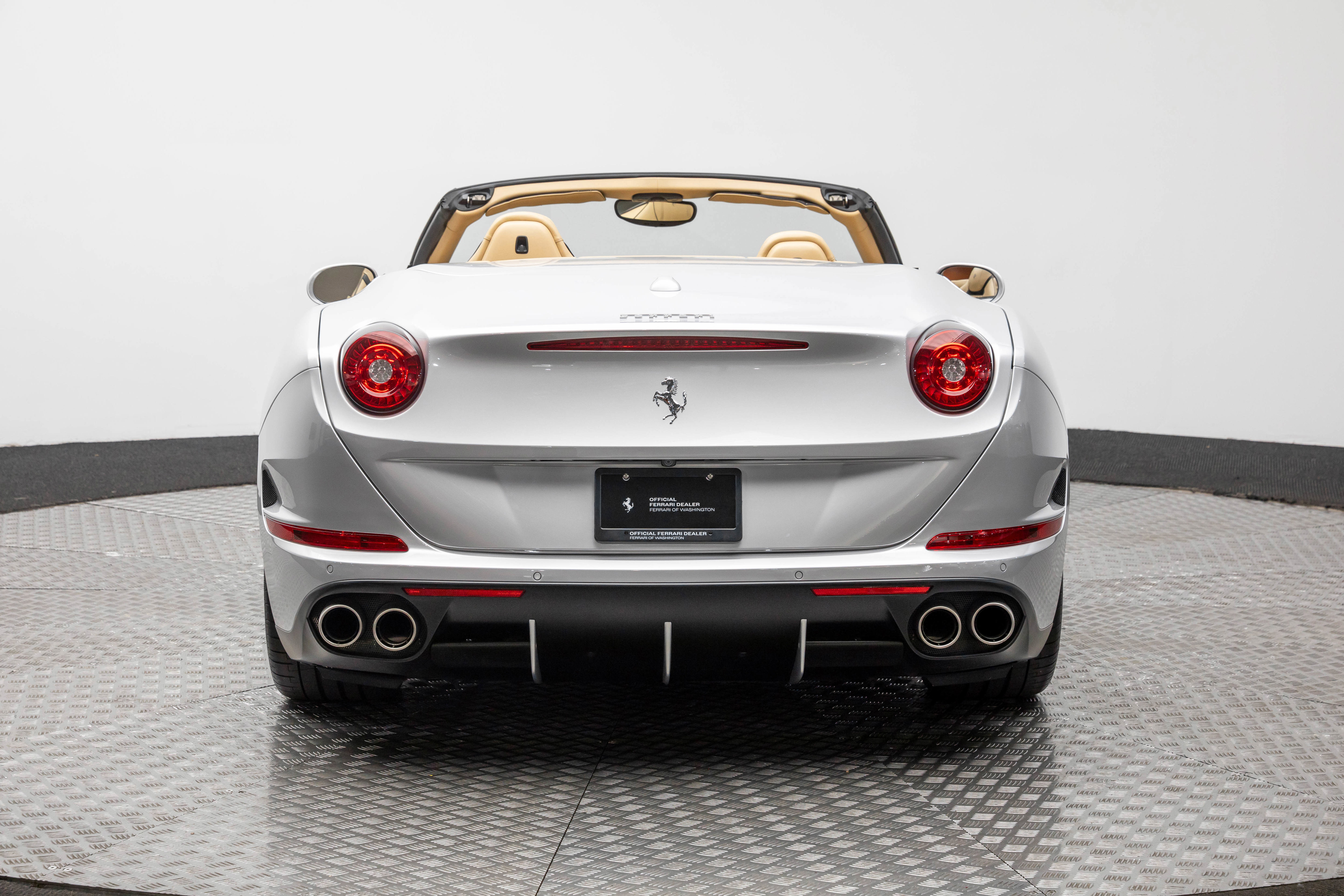 Certified 2016 Ferrari California T image 8