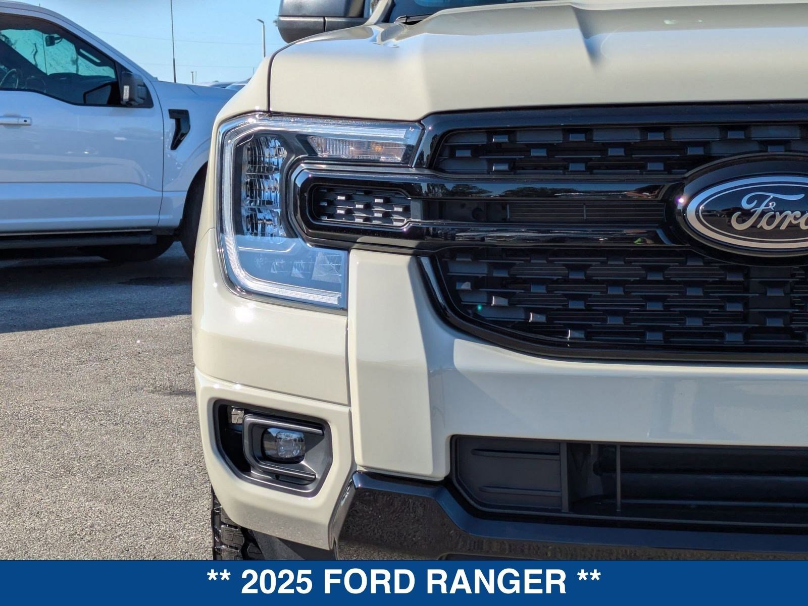 New 2025 Ford Ranger XLT w/ Black Appearance Package image 10