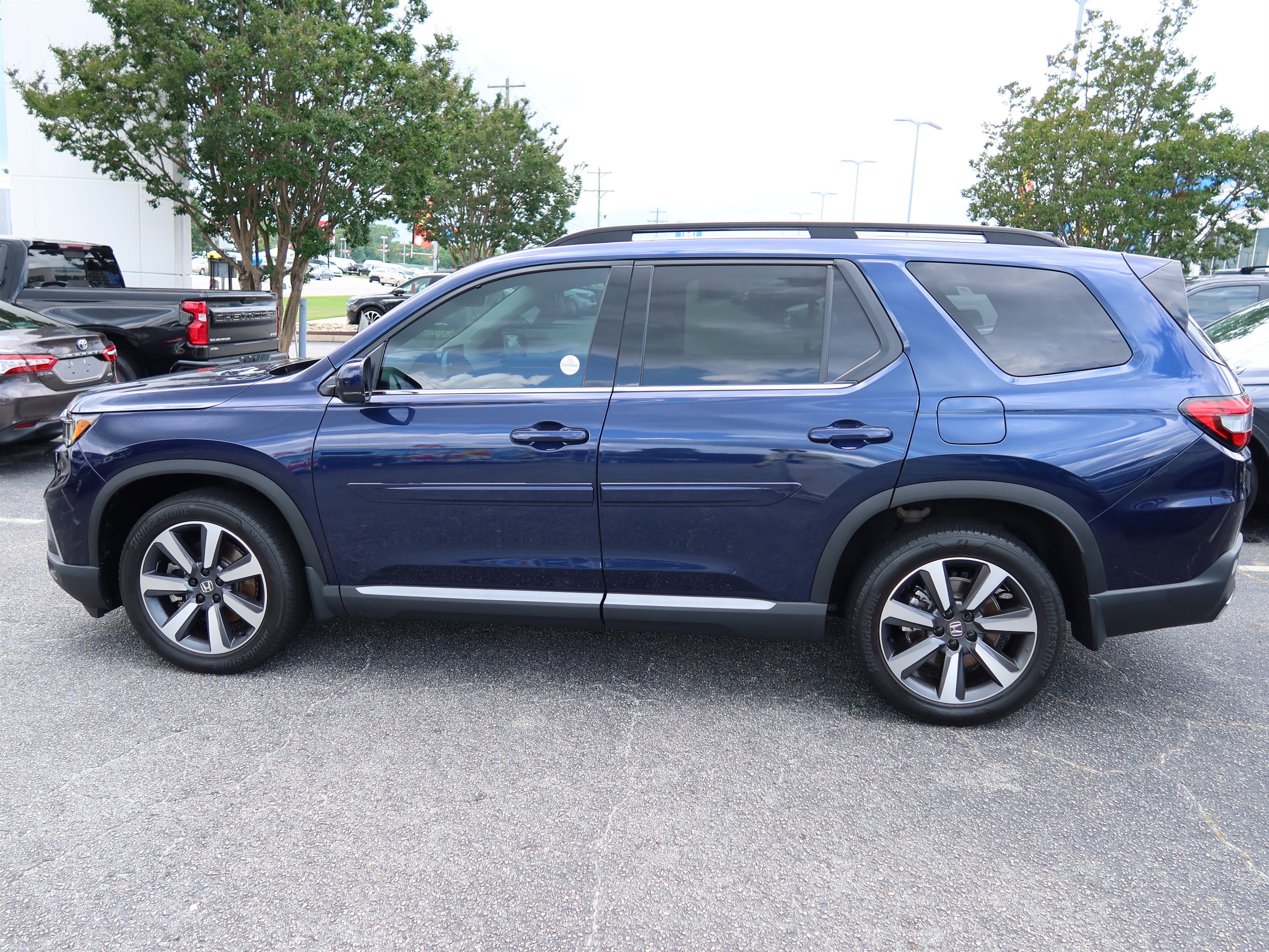 Certified 2023 Honda Pilot Touring image 8