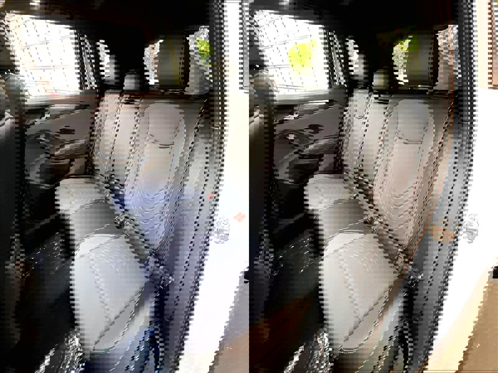 New 2026 Volkswagen Tiguan SE R-Line image 12