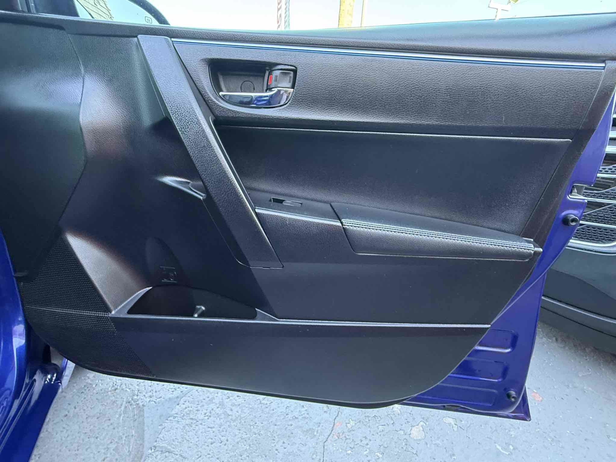 Used 2016 Toyota Corolla S FWD image 41