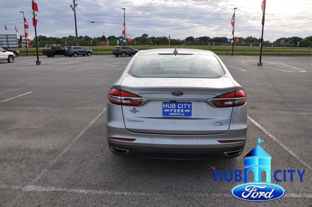 Used 2020 Ford Fusion SE AWD/4WD image 4