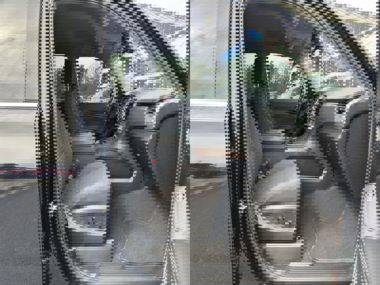 Used 2020 Chevrolet Tahoe LS image 33