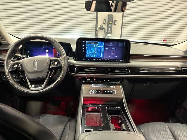 Used 2025 Lincoln Aviator Reserve w/ Jet Appearance Package RWD image 12