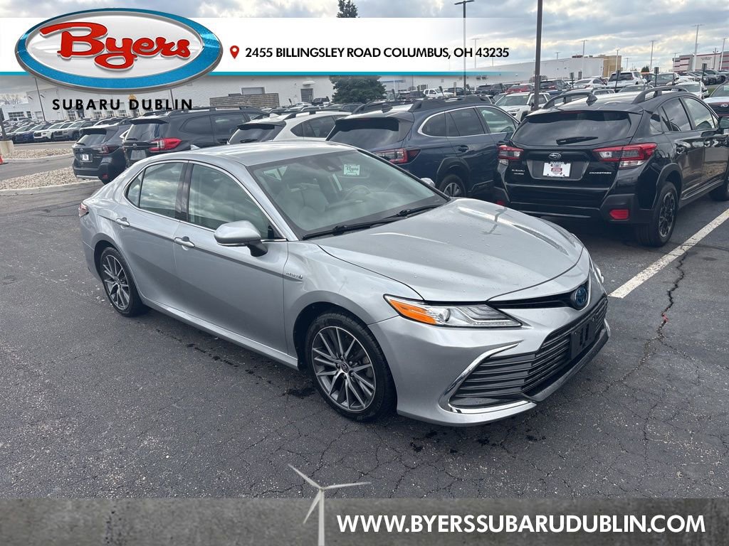 Used 2021 Toyota Camry XLE w/ Cold Weather Package image 1