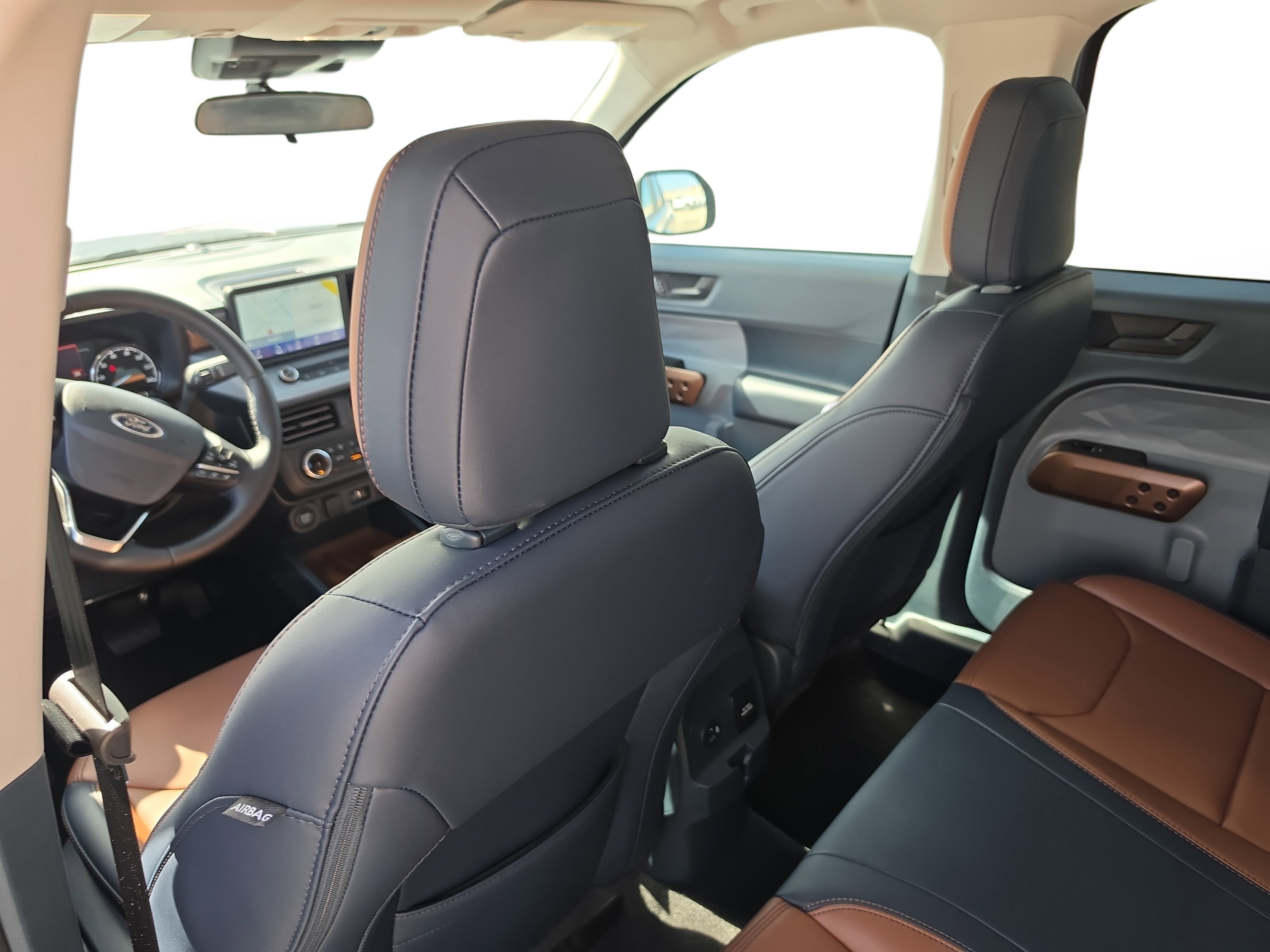 Used 2024 Ford Maverick Lariat image 12