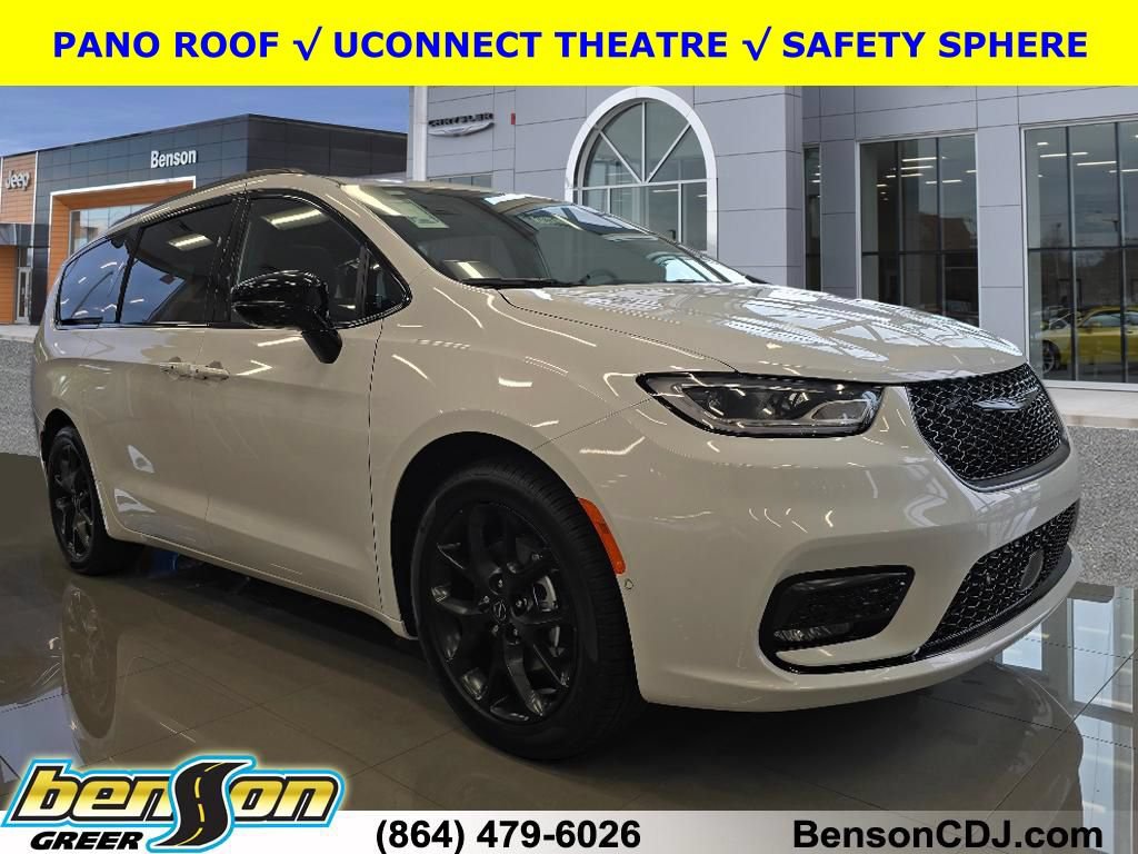 New 2026 Chrysler Pacifica Limited w/ Uconnect Theater Family Group FWD image 1
