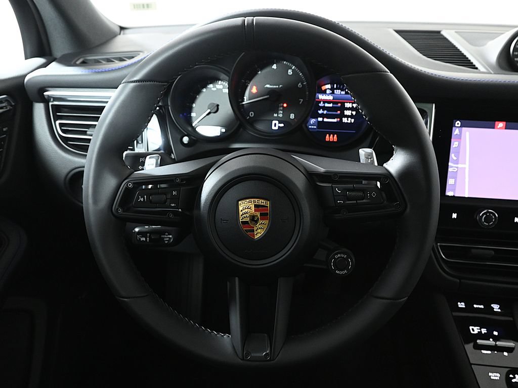 New 2026 Porsche Macan AWD/4WD image 18