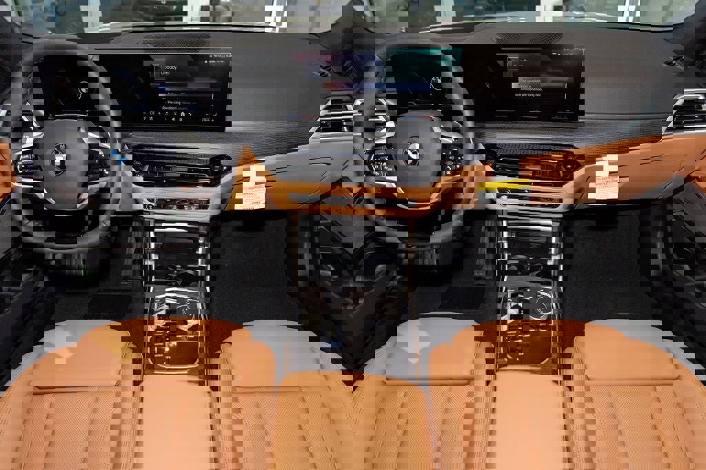 Used 2026 BMW 330i xDrive 330i xDrive w/ Premium Package image 37